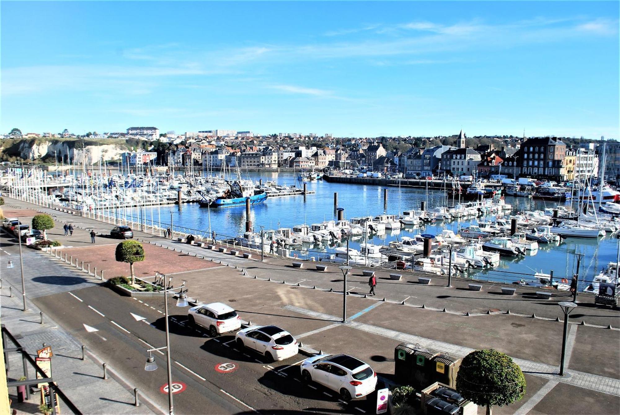 Appartement Duplex avec Vue sur le port de plaisance à Dieppe Chambre photo